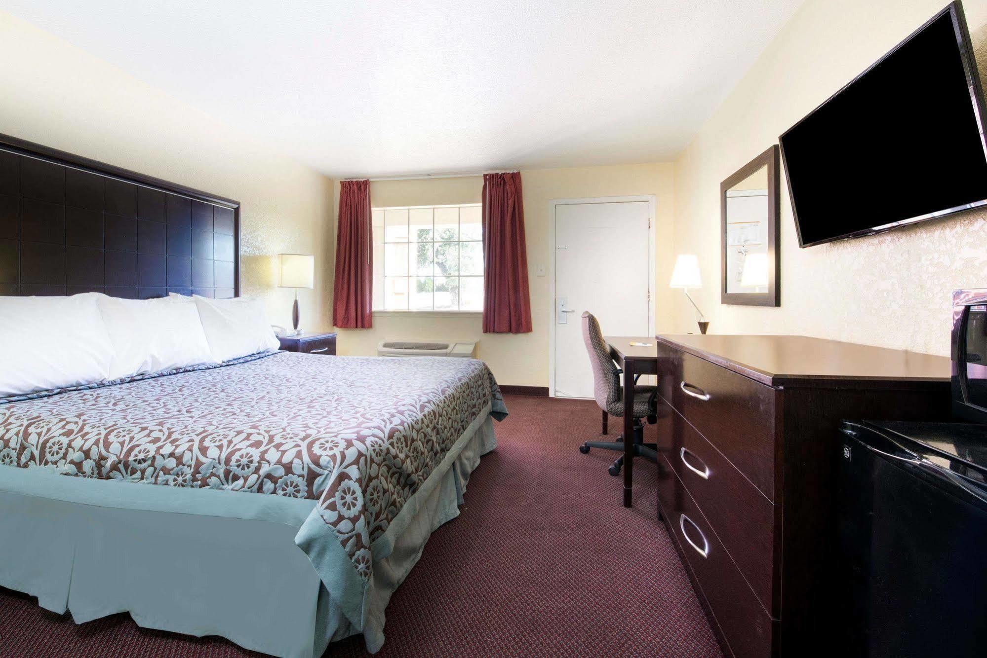 Days Inn By Wyndham Eastland Kültér fotó