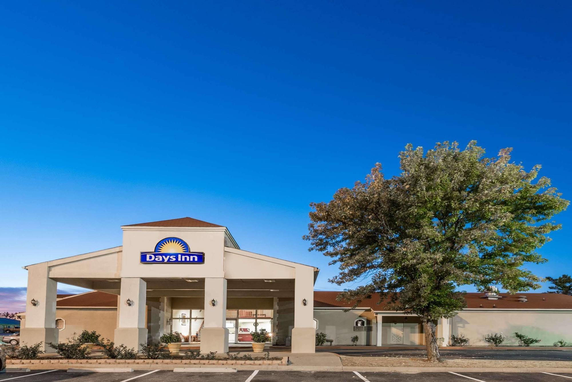 Days Inn By Wyndham Eastland Kültér fotó