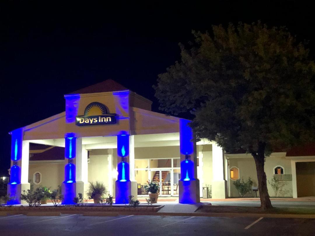 Days Inn By Wyndham Eastland Kültér fotó