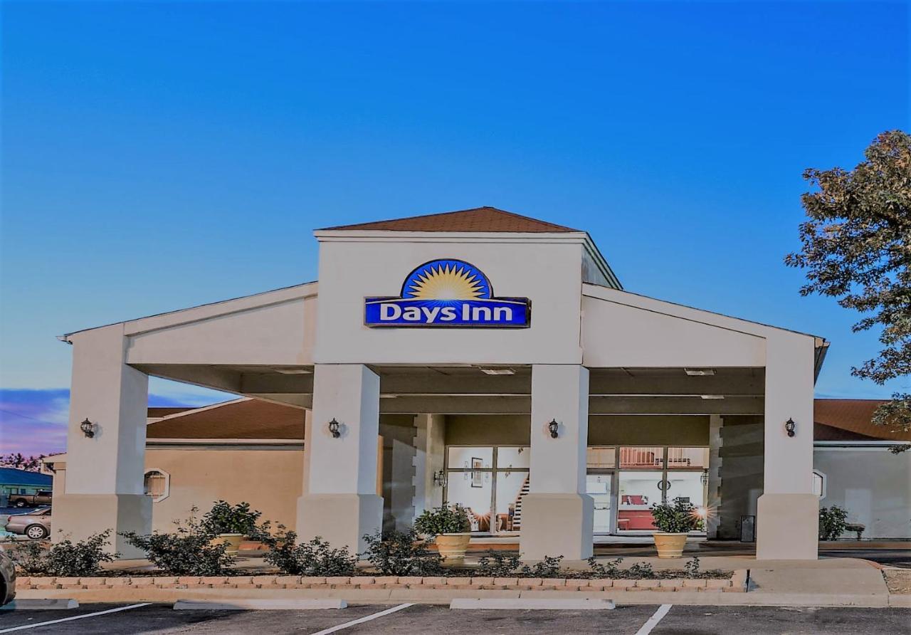 Days Inn By Wyndham Eastland Kültér fotó